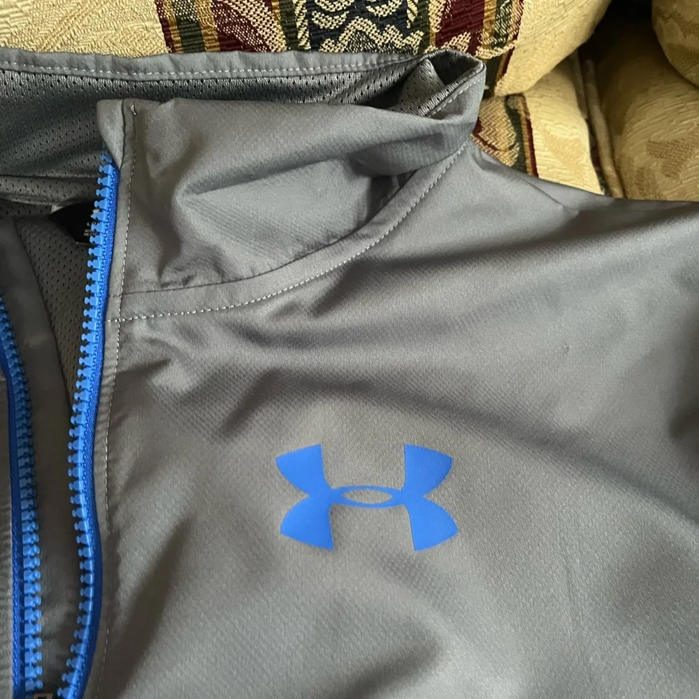 Under Armour boys Windbreaker in blue and gray, half zip with elastic waist - Picture 5 of 16